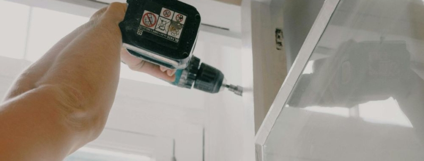 As summer temperatures rise in Texas, keeping your home cool becomes a top priority. One simple but effective solution? Glass replacement. Swapping out old or damaged windows for energy-efficient options can reduce indoor heat, lower your electricity bill, and improve overall comfort.